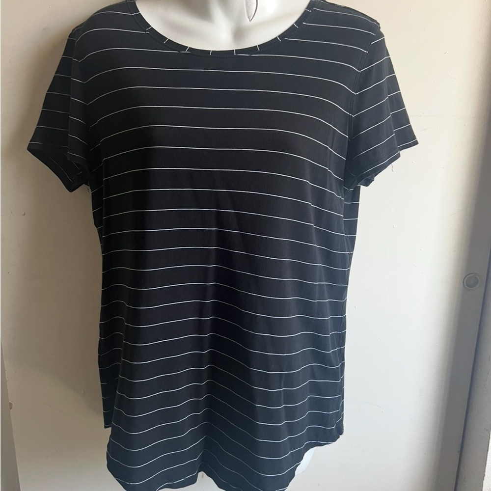 Lululemon Black and White Striped Top - Picture 2 of 6